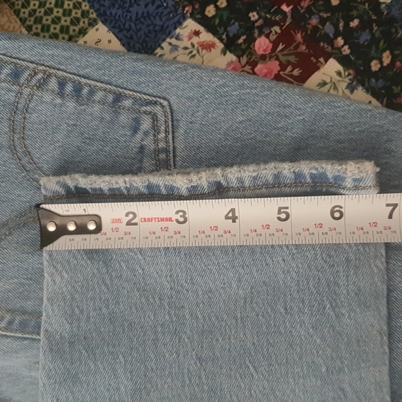 Ankle length/cropped Levis wedgie size 26 - Picture 7 of 10